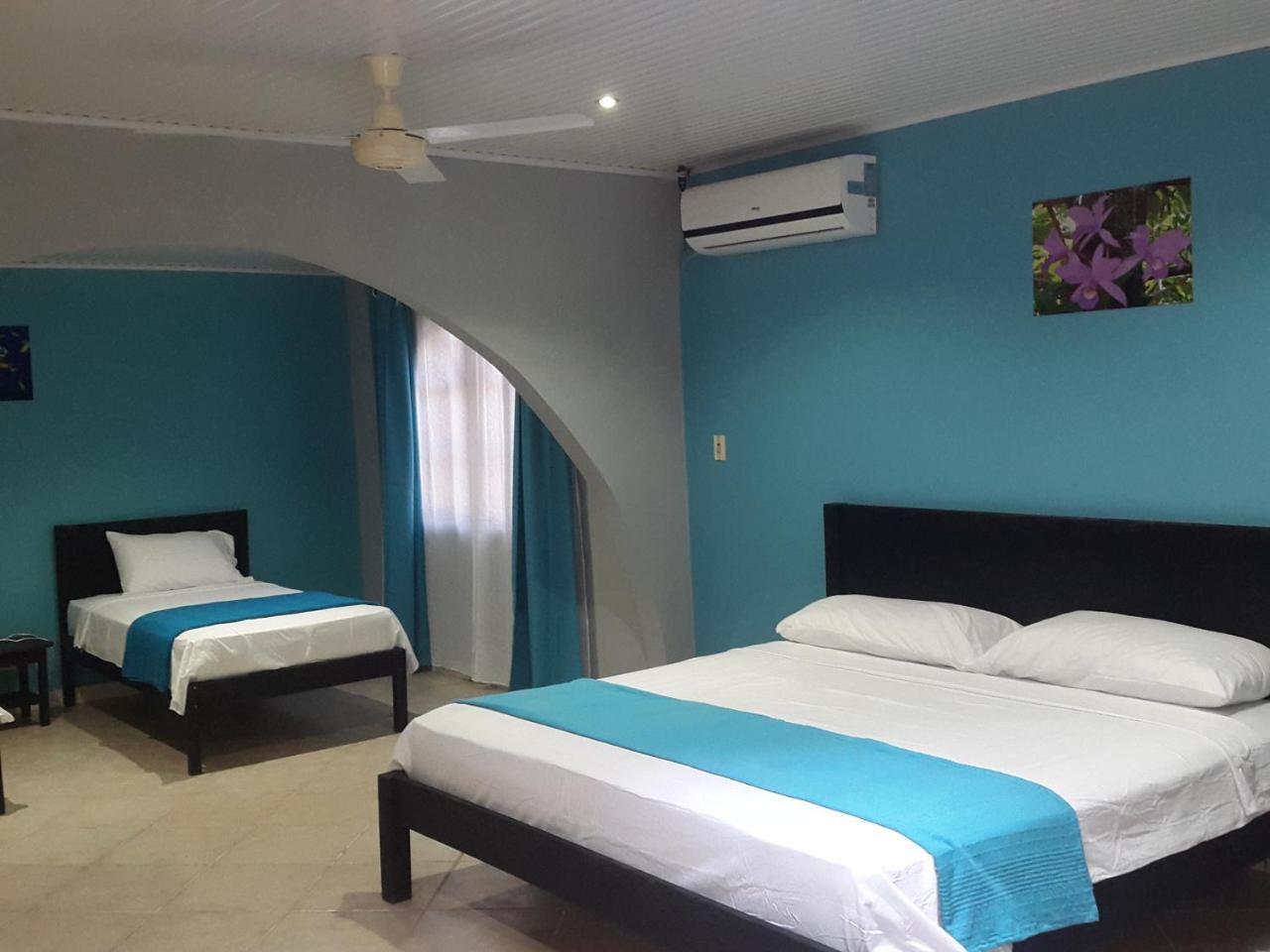Hotel Colibri Мануел Антонио Екстериор снимка