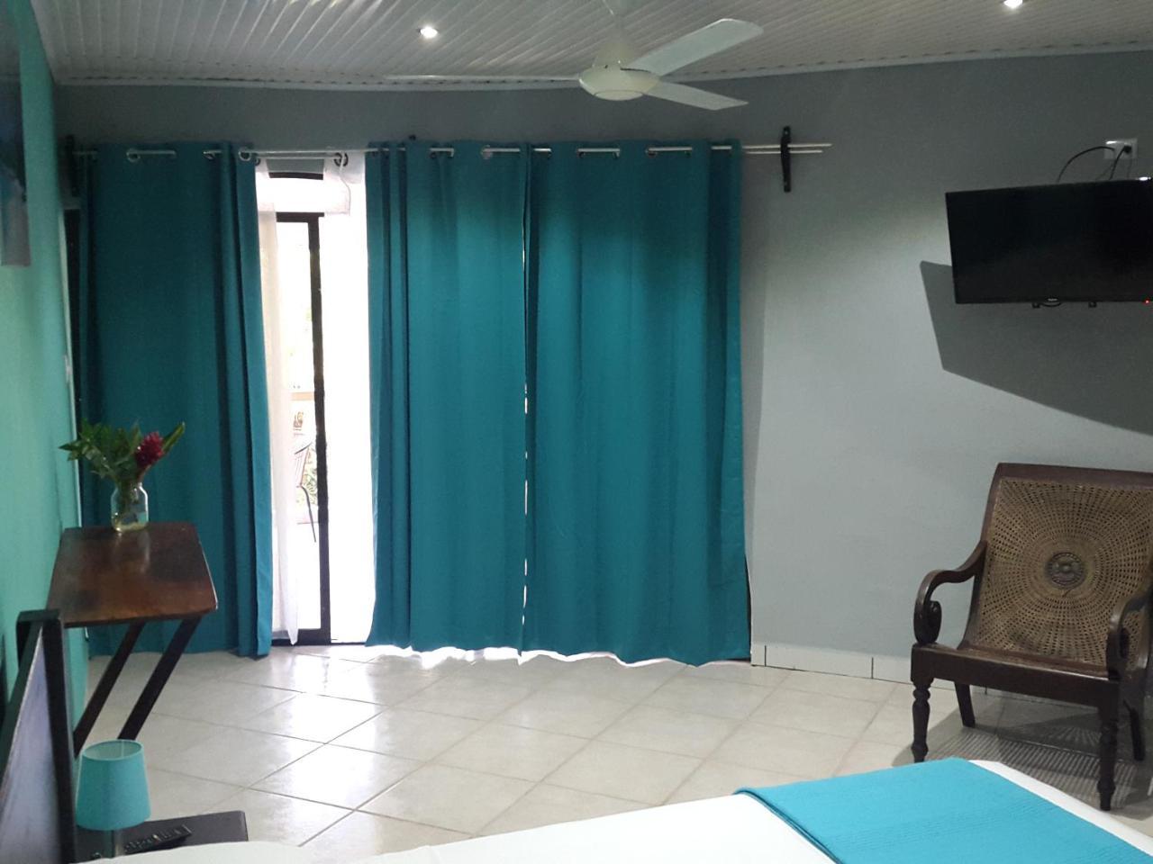 Hotel Colibri Мануел Антонио Екстериор снимка